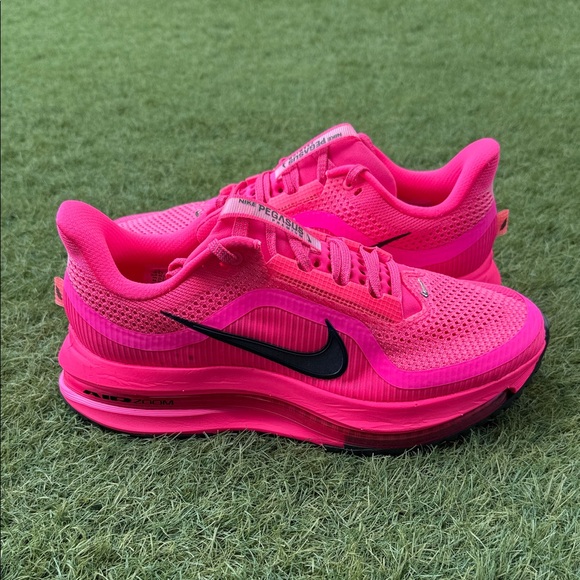 Nike Pegasus Premium - Picture 1 of 5
